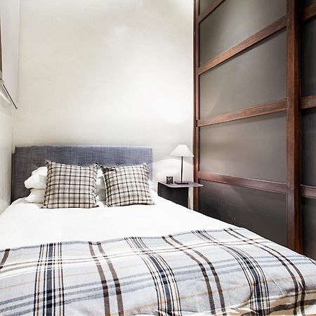 Midtown Luxury Apartments By Sweett Барселона Екстериор снимка